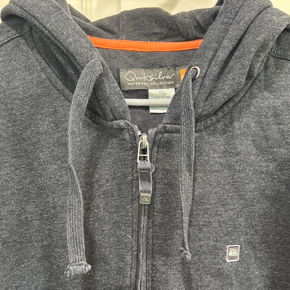 Quiksilver Gray Zip Up Sweater Casual Style / B57 - Picture 2 of 4